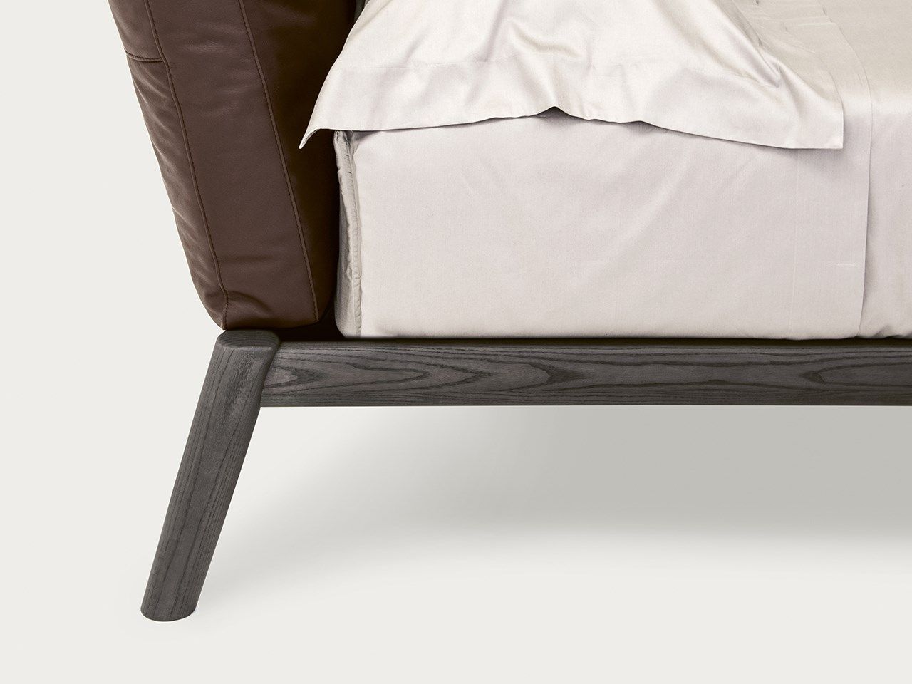 Кровать из массива дерева со встроенными тумбочками Pianca DIONISO ARCH-00089459 - Вид №14