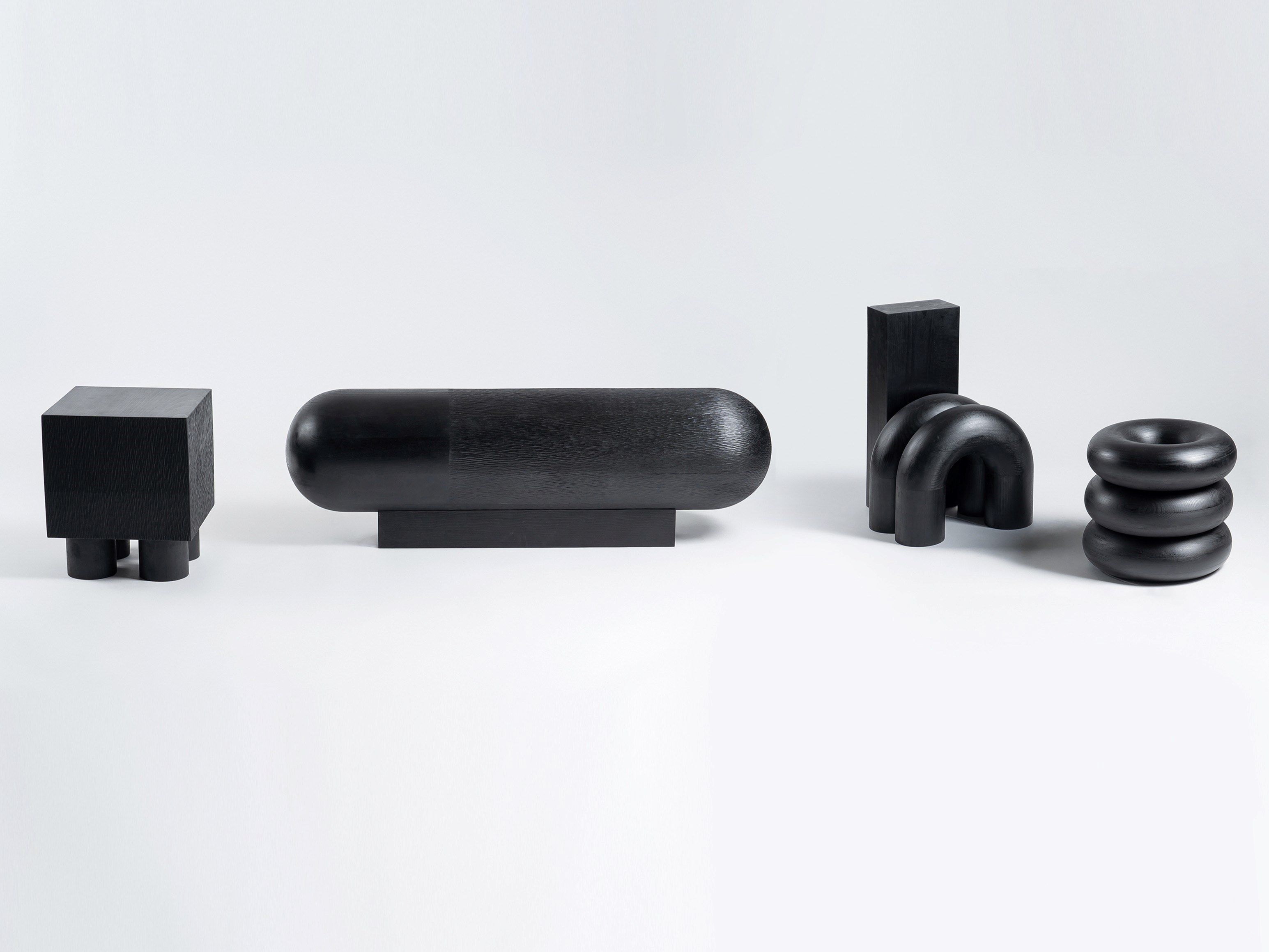 Низкий деревянный стул со спинкой Movimento Gallery Chaeyoung Lee ARCH-00150136 - Вид №2