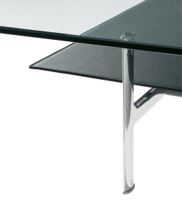 Стеклянный прямоугольный низкий журнальный столик