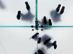 Противоскользящее стекло