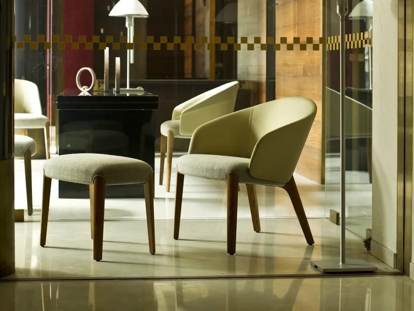 Тканевое кресло с подлокотниками Very Wood Bellevue ARCH-00095120 - Вид №9