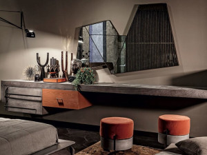 Круглый бархатный пуф