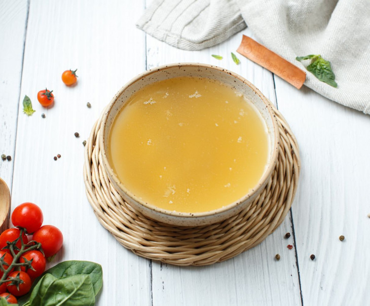 6697 Говяжий бульон большой Вкусляндия 