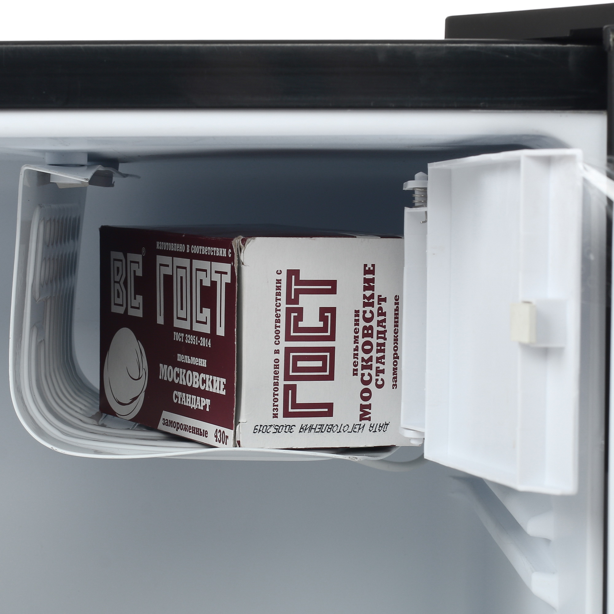 8106128 Холодильник компактный   Tesler RC-73 черный STDN-0090457 - Вид №7