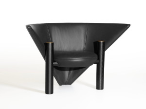 Кожаное кресло