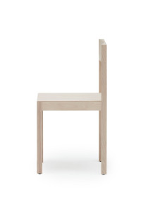 Стул из бука с мягким сиденьем