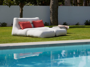 Крытый и открытый двухместный диван