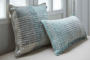 070802 Подушка Green 61x36 см GAN Canevas Geo