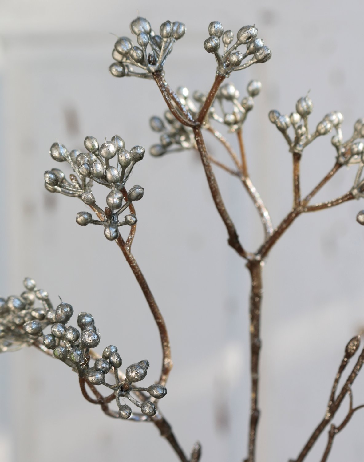 1198 996 a3 Стебель искусственной ягоды, 41 см, серебристый H-andreas  - Вид №3