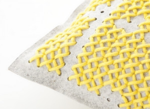 100082 Подушка Abstract желтая 57x43 см GAN Canevas