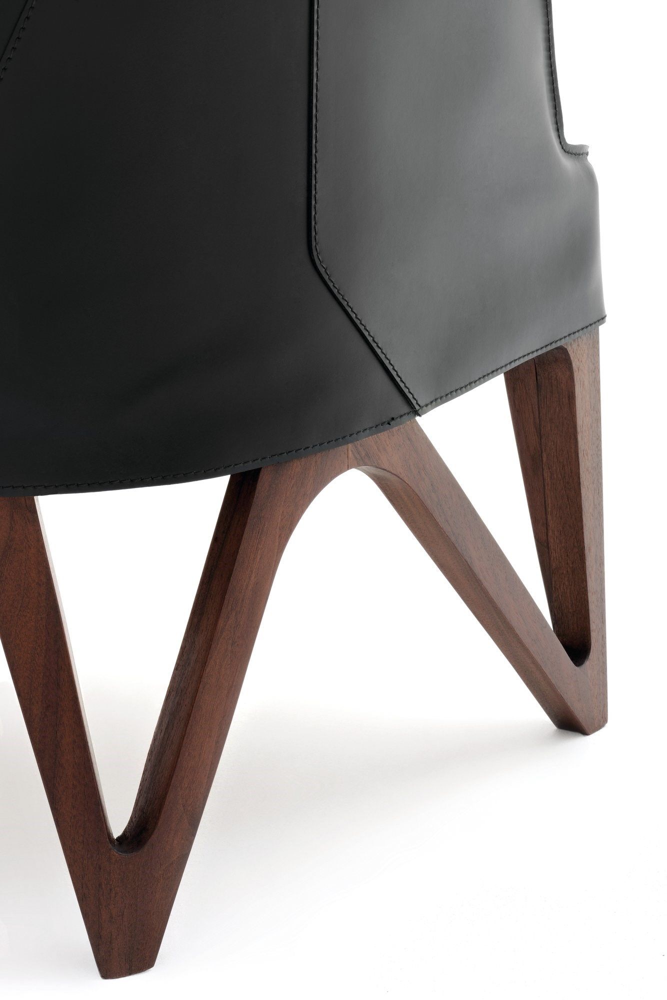 Кожаное кресло с подлокотниками Giorgetti Mobius ARCH-00106576 - Вид №1