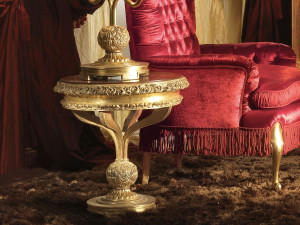 Круглый журнальный столик