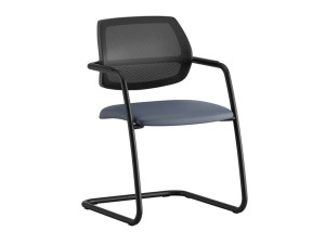 Тканевый консольный стул с подлокотниками