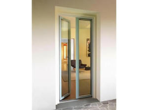 Деревянные и стеклянные двери-окна с тройным остеклением