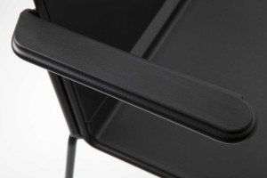 Полипропиленовый стул с подлокотниками со спинкой