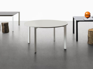 Круглый стол для встреч