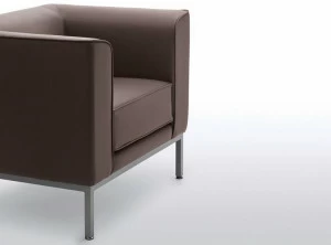 Kastel Кожаное кресло с подлокотниками Korall