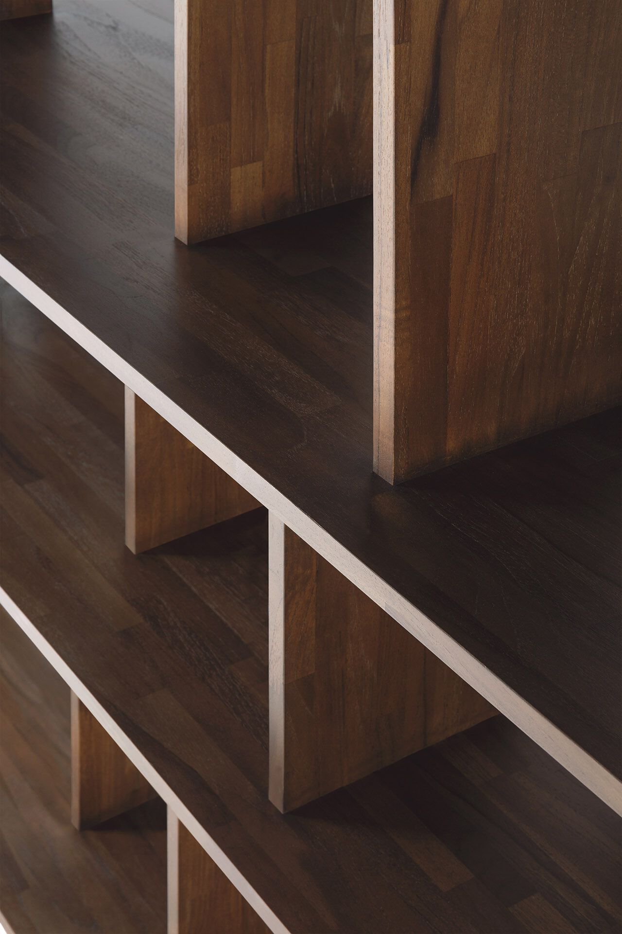 Книжный шкаф из тикового дерева Ethnicraft IRREGULAR ARCH-00074570 - Вид №12