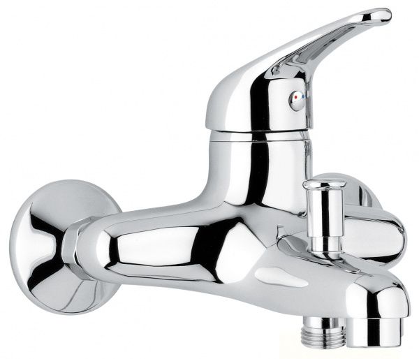 9001CR Смеситель Ambra с ручным душем для ванной, цвет хром EMMEVI