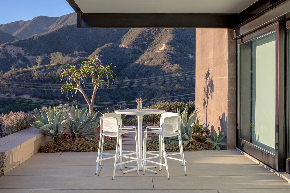 FSRT127 Стол на пьедестале Avivo  Forms-surfaces  - Вид №10