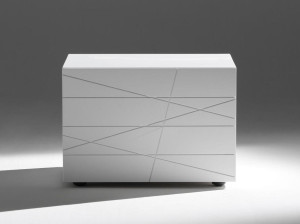 Прикроватная тумбочка из МДФ с ящиками