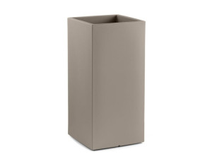 Высокий квадратный садовый горшок из полиэтилена