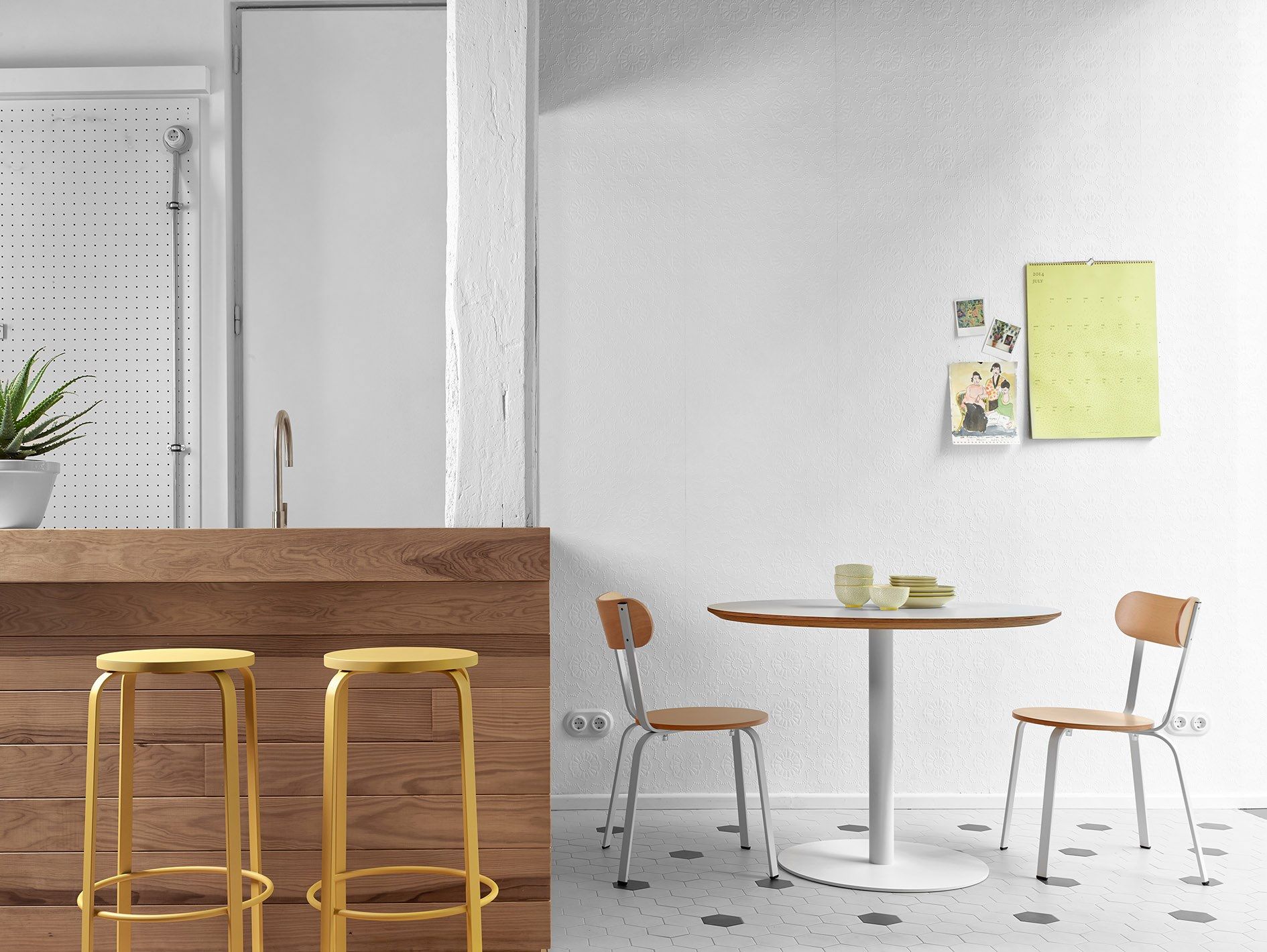 Высокий стул с подставкой для ног ONDARRETA CHICO ARCH-00098592 - Вид №5