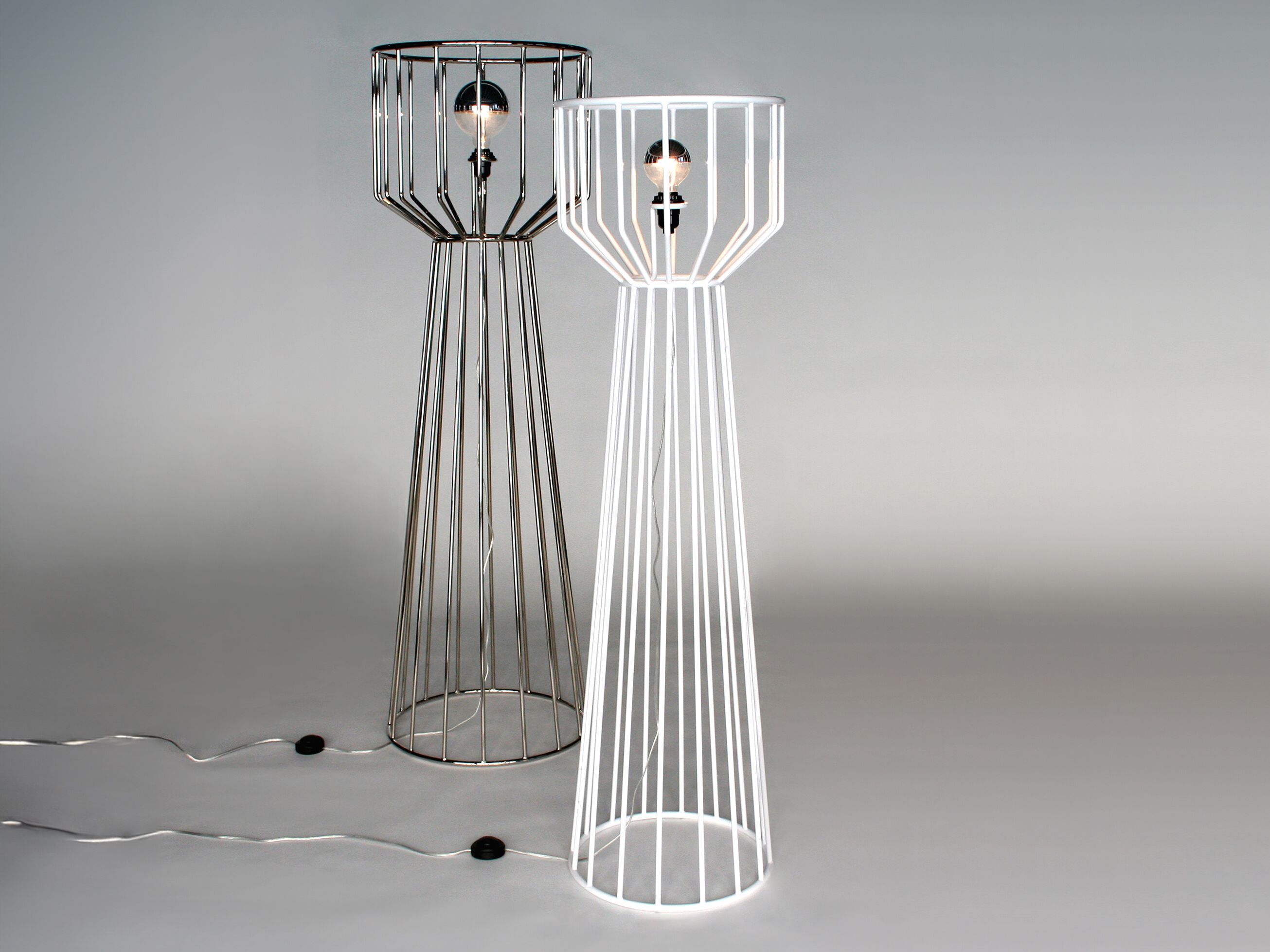 Стальной торшер Phase Design Wired ARCH-00032482