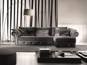 Бархатный диван с полуостровом