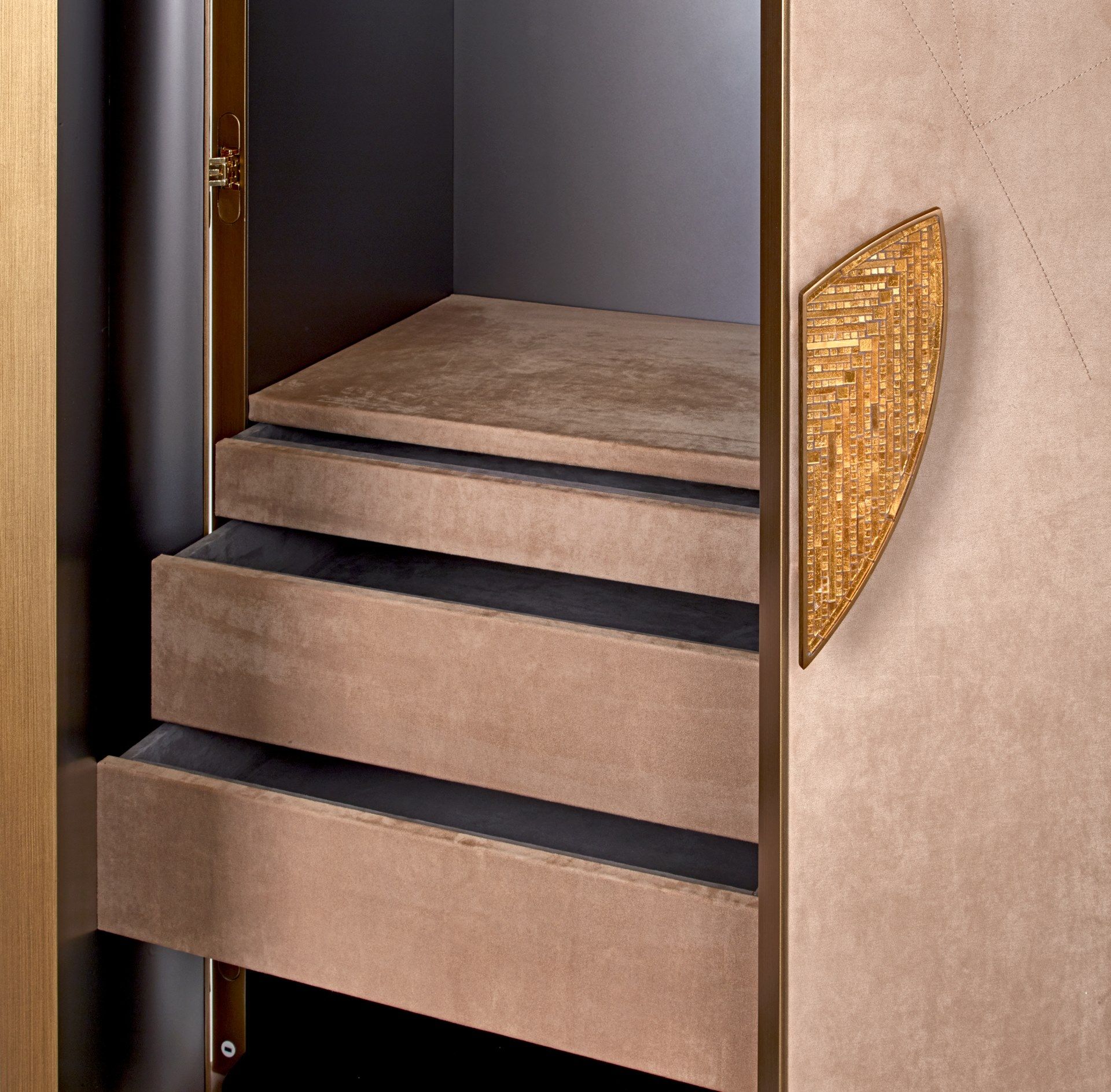 Кожаный шкаф Sicis Dongiovanni ARCH-00115801 - Вид №3