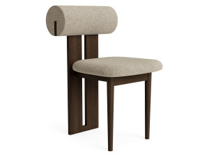 Кресло из ткани и дуба