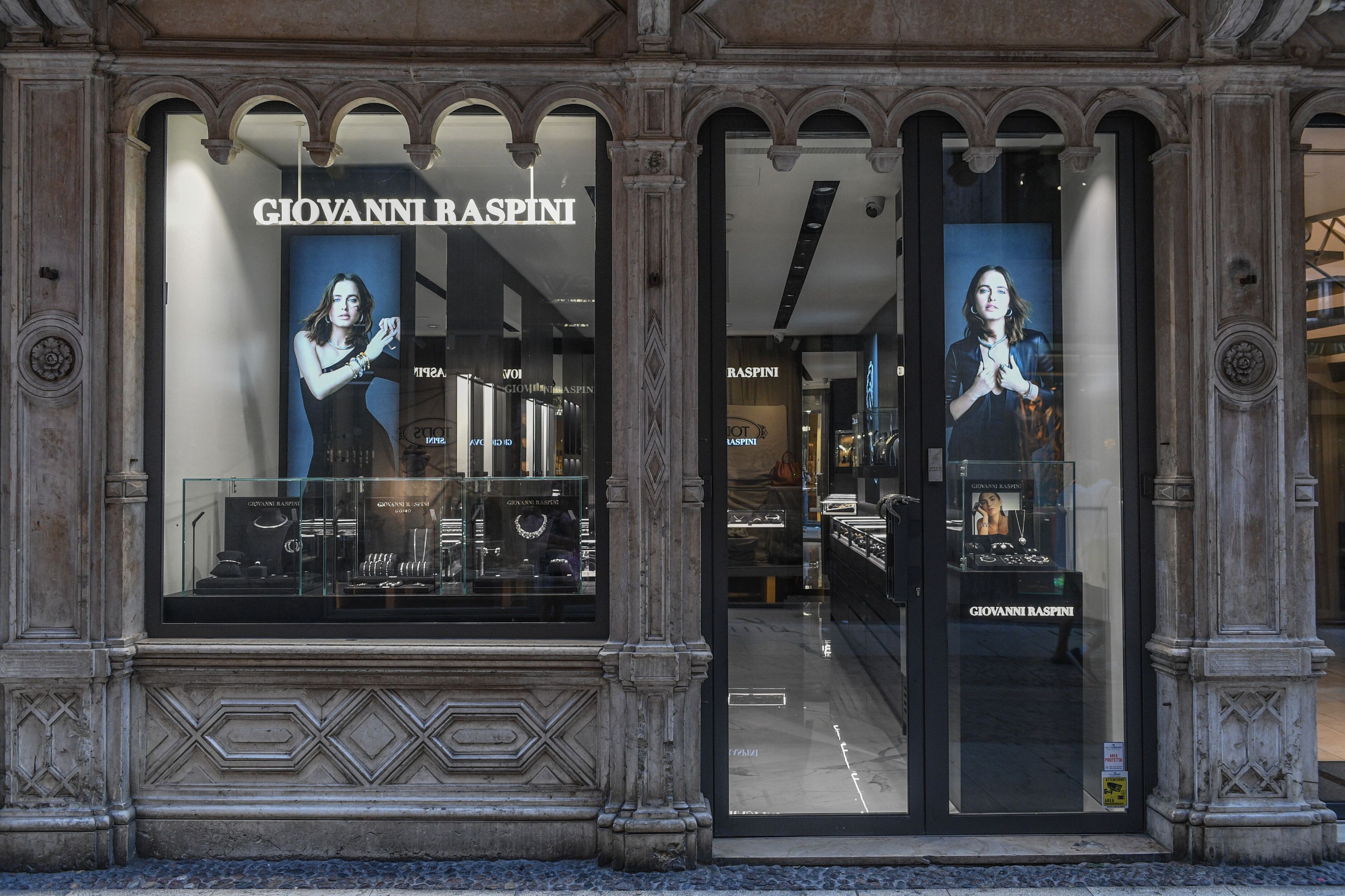 Алюминиевая и тканевая система для оформления витрин ABS Group ALLESTIMENTI PER VETRINE ARCH-00135289 - Вид №8