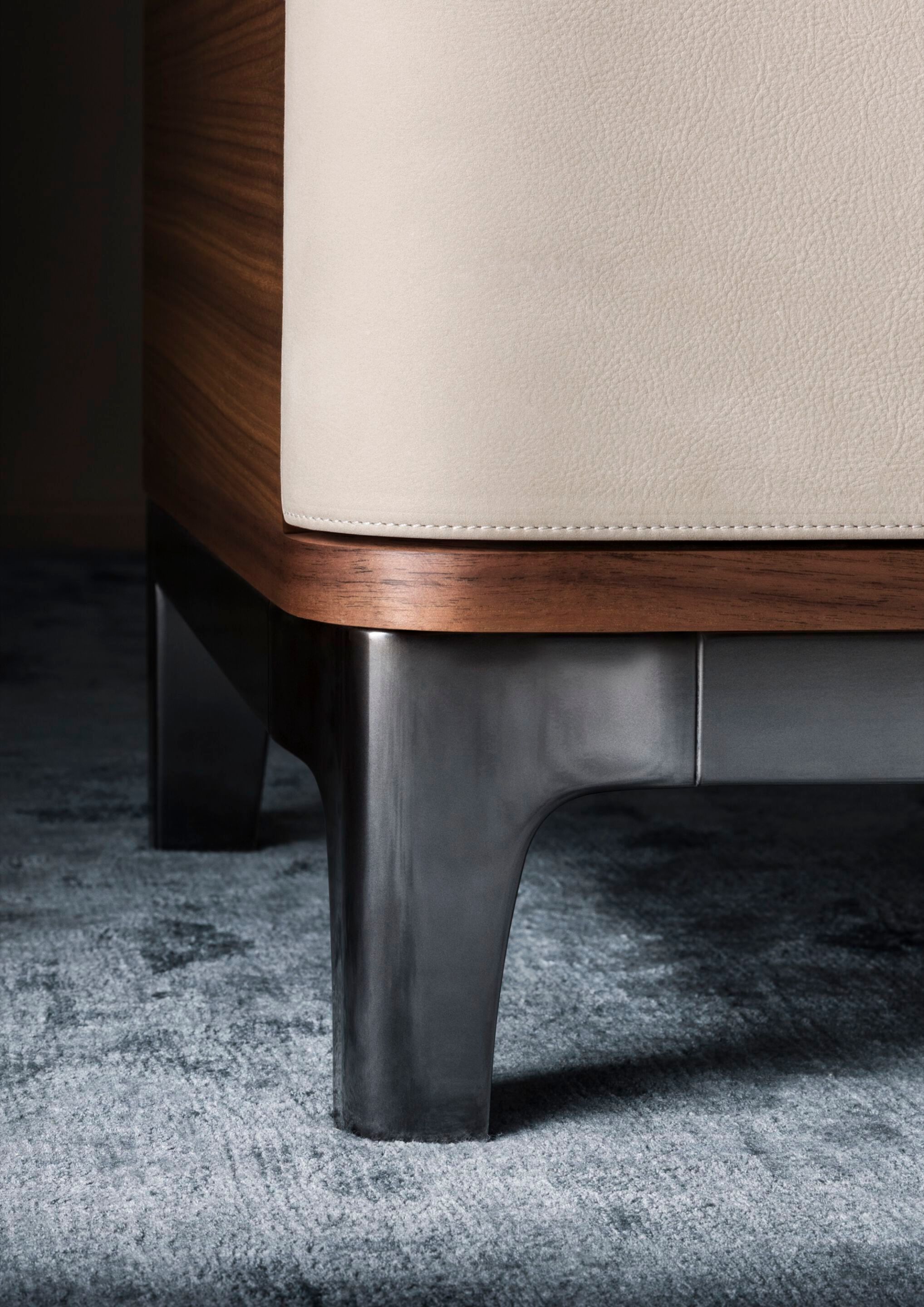 Комод из орехового дерева с кожаной обивкой OAK New York Suite ARCH-00036179 - Вид №6