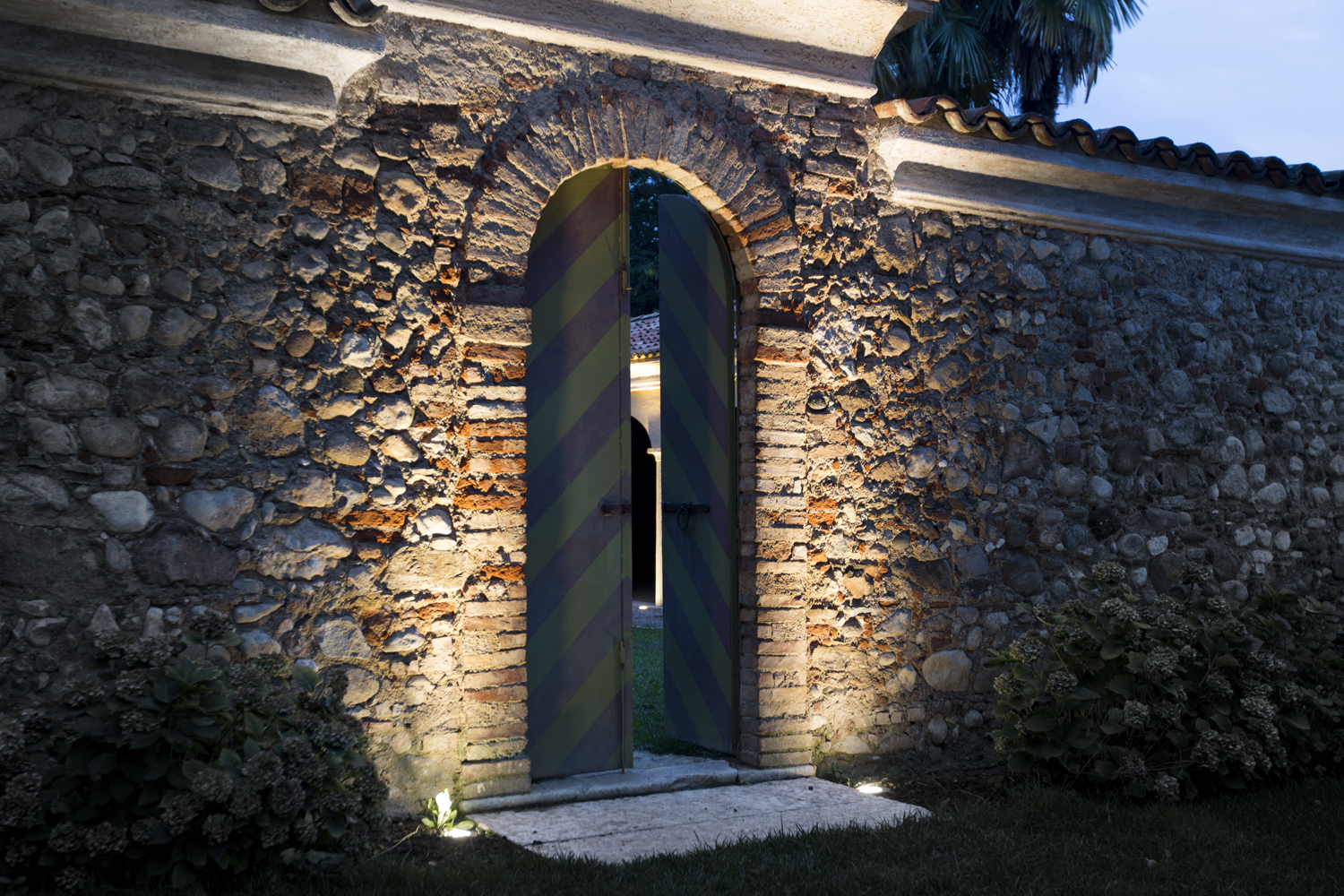 8301108 Встраиваемый в пешеходный пол Platek MICRO  MICRO - 4 LED RGBW 44° - Вид №7