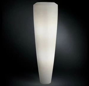 VGnewtrend Торшер для улицы из полиэтилена Obice