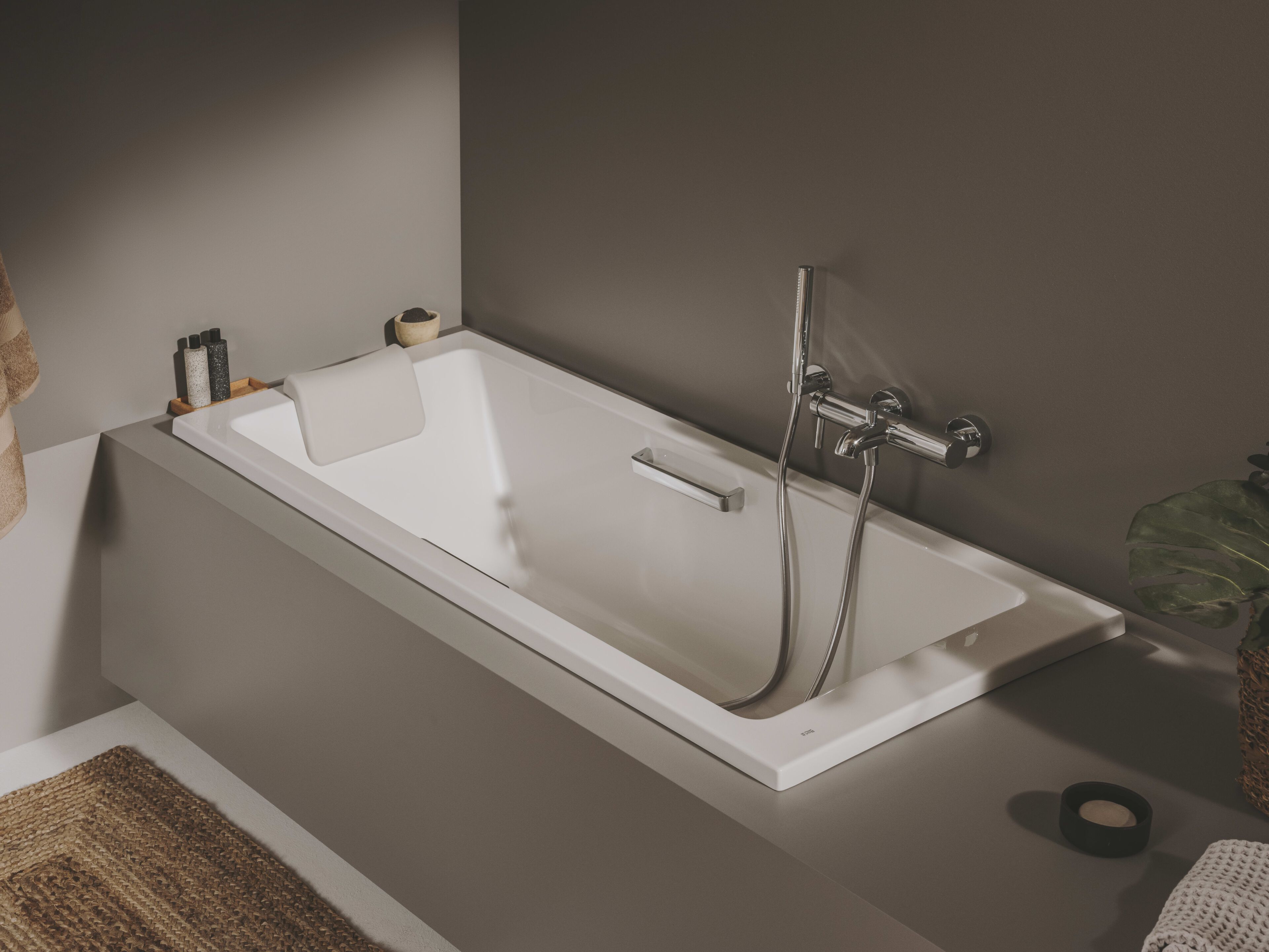 Утопленная акриловая прямоугольная ванна Roca VYTHOS 2485 / 2486 ARCH-00119064 - Вид №1