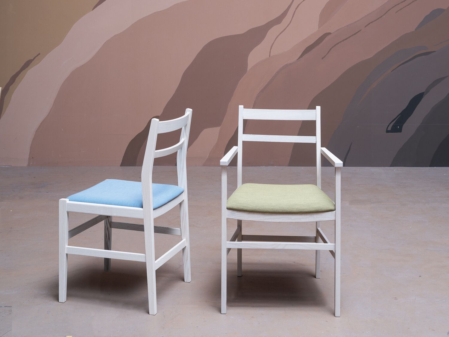 Деревянный стул с подлокотниками Very Wood Lisboa Barrio ARCH-00102598 - Вид №3