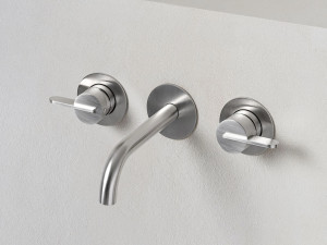 Настенный смеситель для раковины с 3 отверстиями