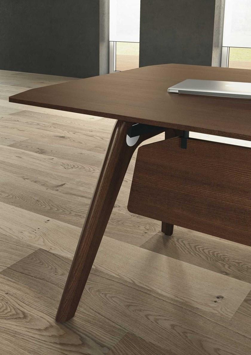 Прямоугольный письменный стол из дуба со встроенной полкой Rail Santreyd sun-id-1451315 - Вид №1