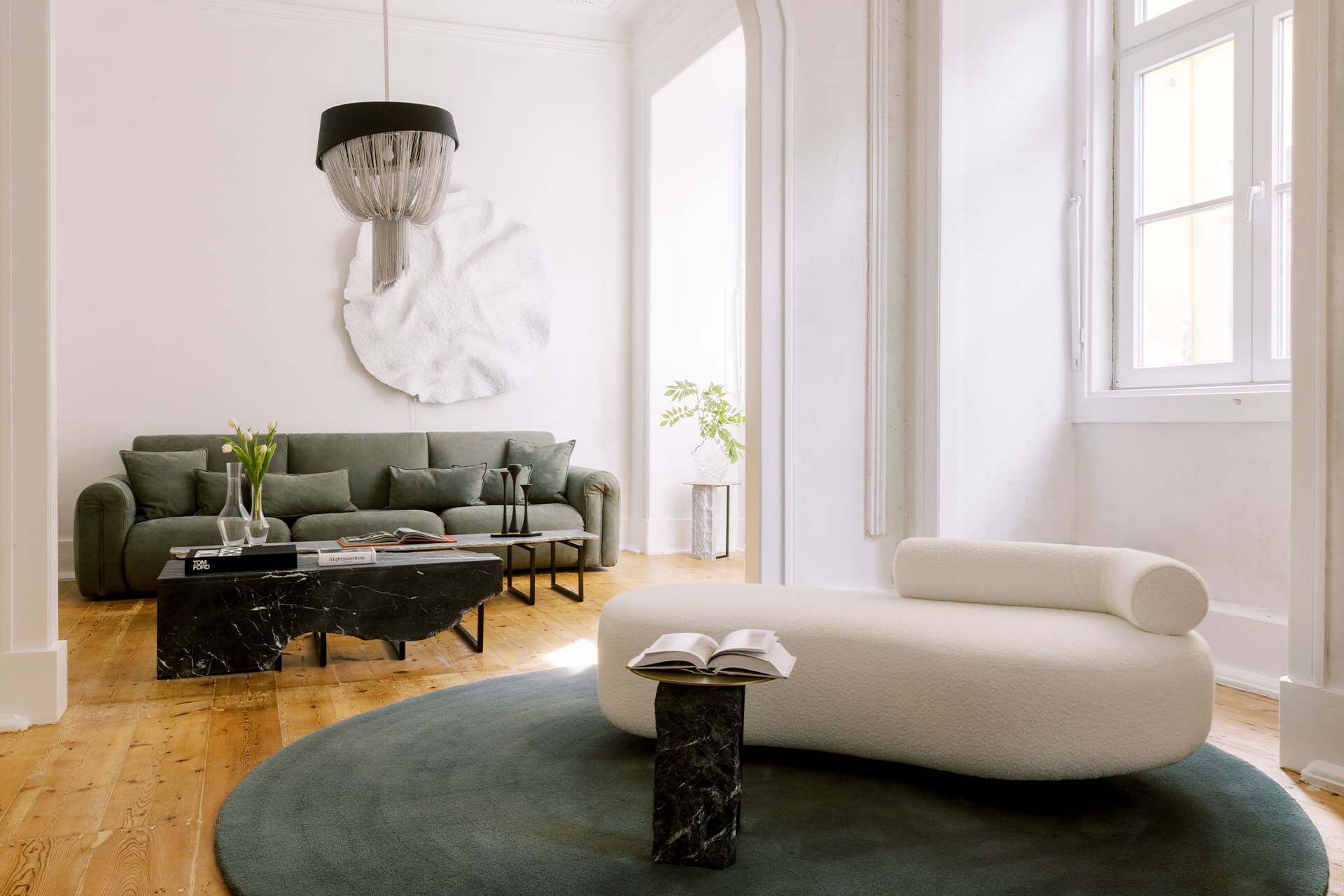 Круглый журнальный столик из черного мрамора Marquina Greenapple AIRE ARCH-00075831 - Вид №4