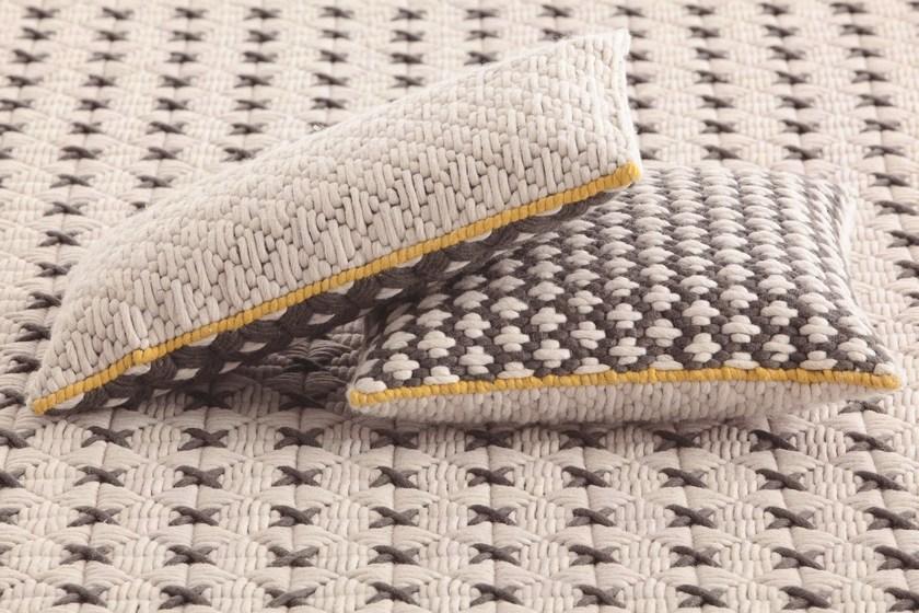 GAN Квадратная подушка ручной вышивки из ткани Silaï sun-id-1511836 - Вид №4