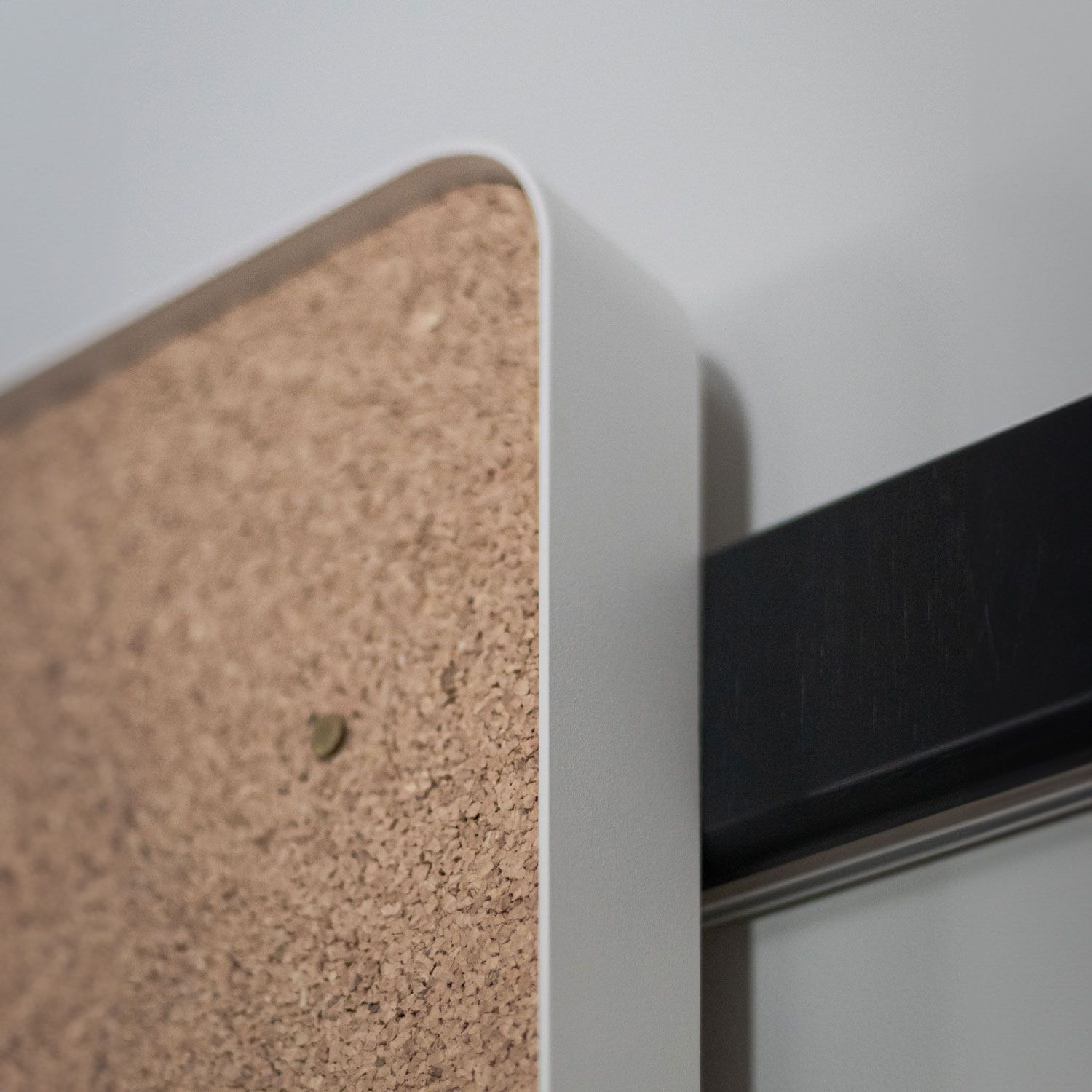 Деревянная система настенных полок с доской и доской объявлений Variand Furniture H03 ARCH-00029423 - Вид №1