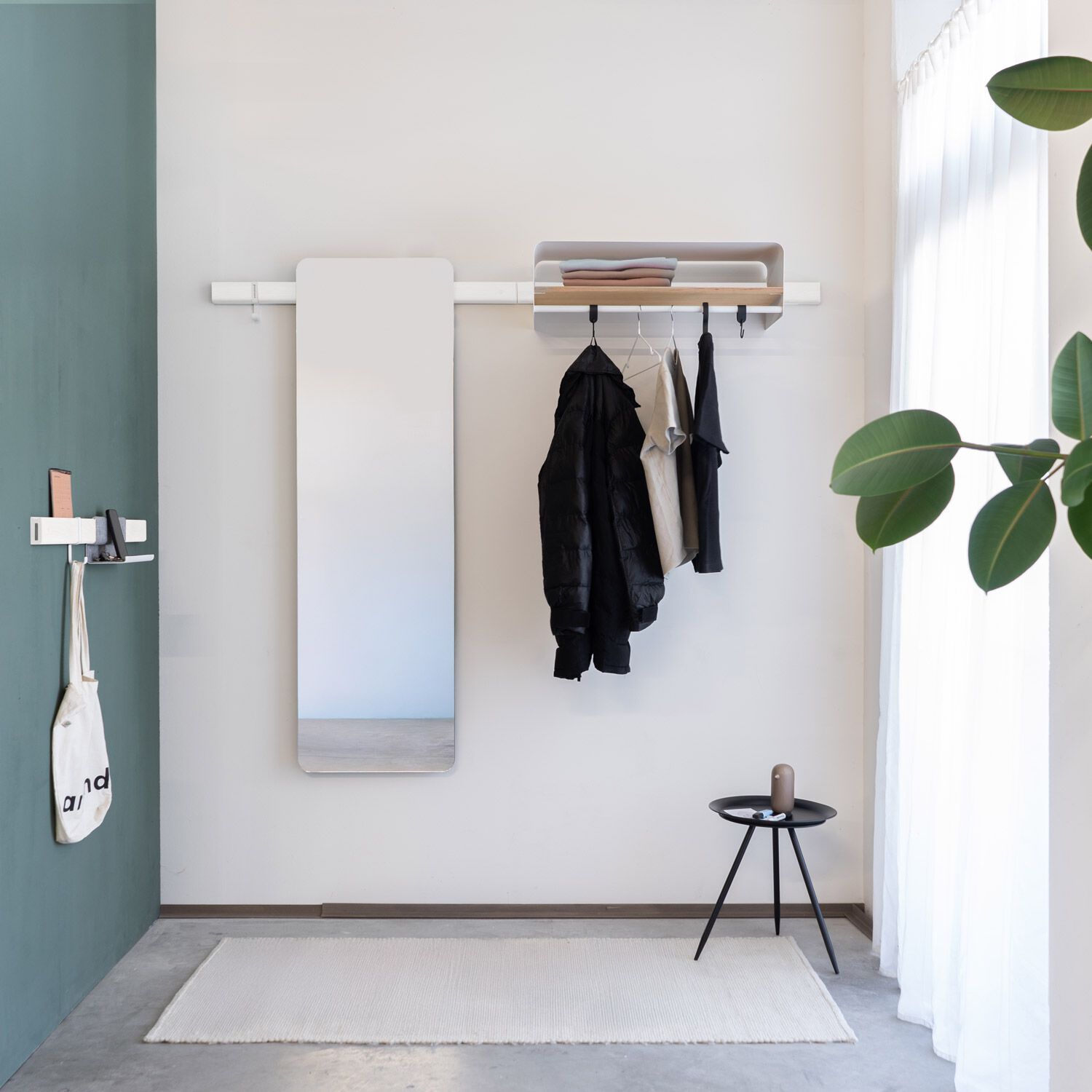 Настенная деревянная секционная прихожая с зеркалом Variand Furniture E12 ARCH-00045701 - Вид №5