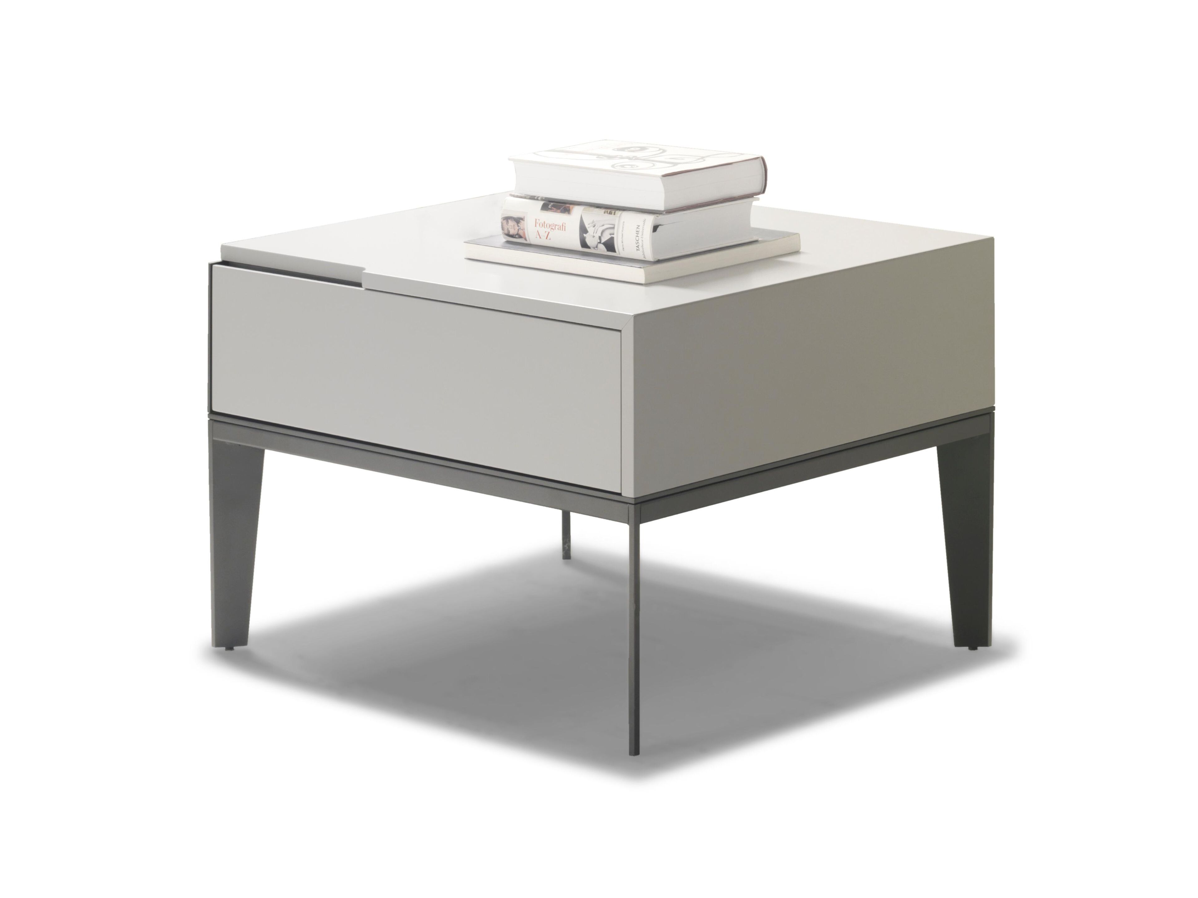 Лакированная деревянная тумбочка с ящиками Natuzzi Italia Mondrian ARCH-00006500 - Вид №1