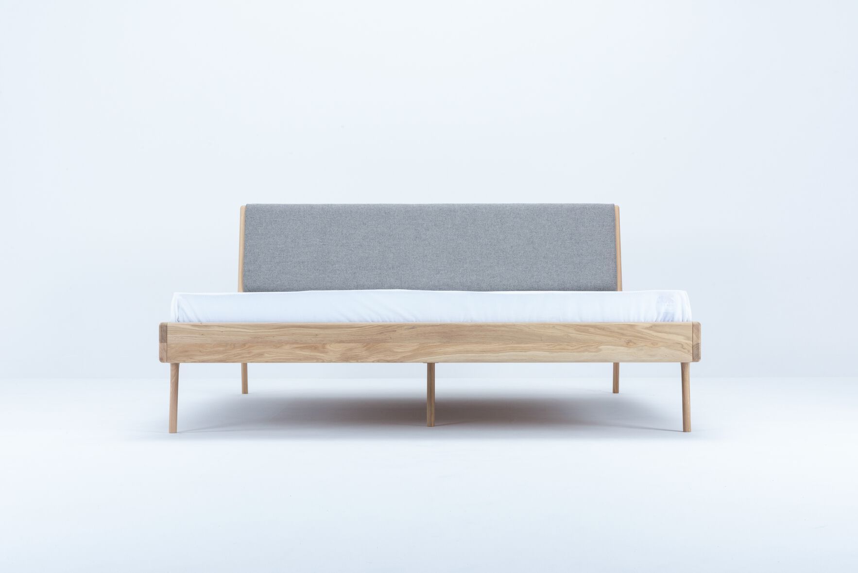 Дубовая двуспальная кровать Gazzda Fawn ARCH-00085993 - Вид №33