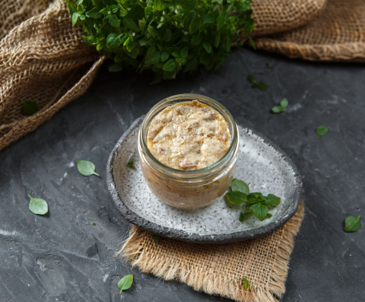 4006 Риет из мяса клария "По-китайски" в кисло-сладком соусе Семья Петровых Вкусляндия 