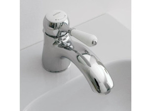 Однорычажный смеситель для раковины с одним отверстием