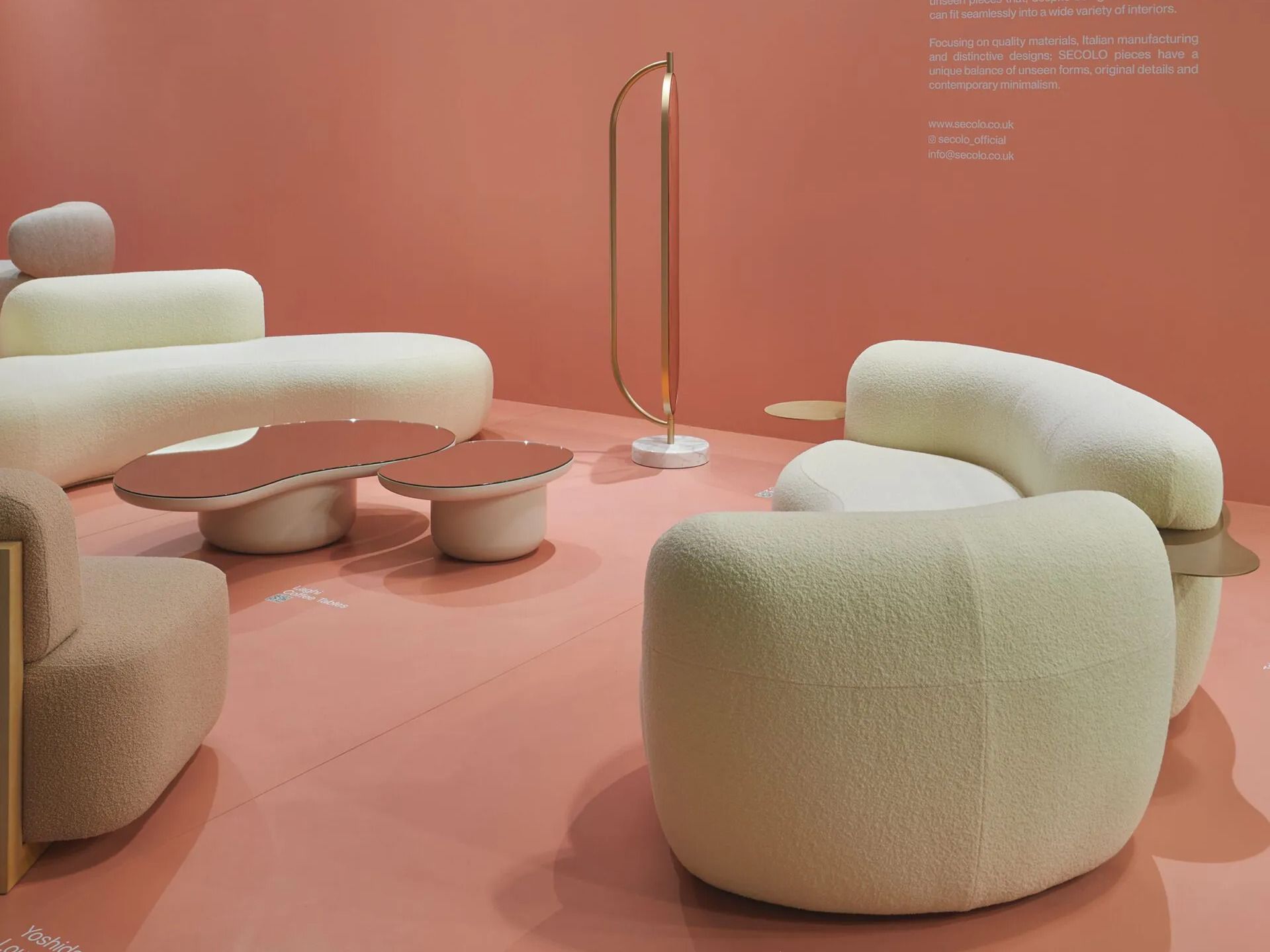 Изогнутый диван из ткани Secolo TATEYAMA ARCH-00151939 - Вид №3