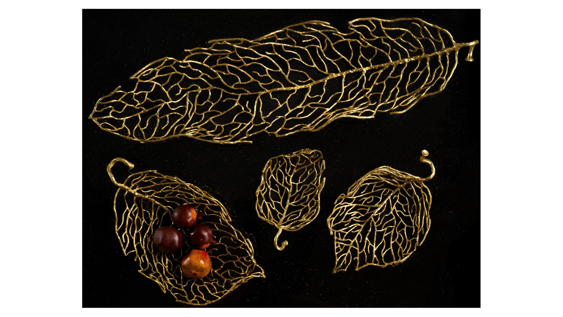 10663704 Michael Aram Блюдо Michael Aram Осенние листья 32см, латунь Латунь  - Вид №3