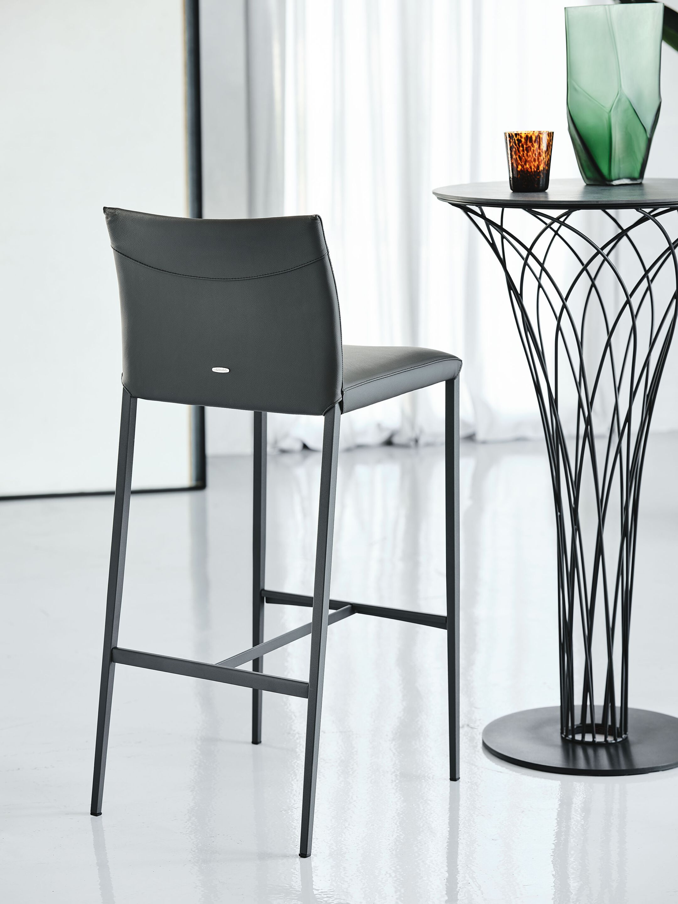 Высокий кожаный стул Cattelan italia норма ARCH-00061334 - Вид №3